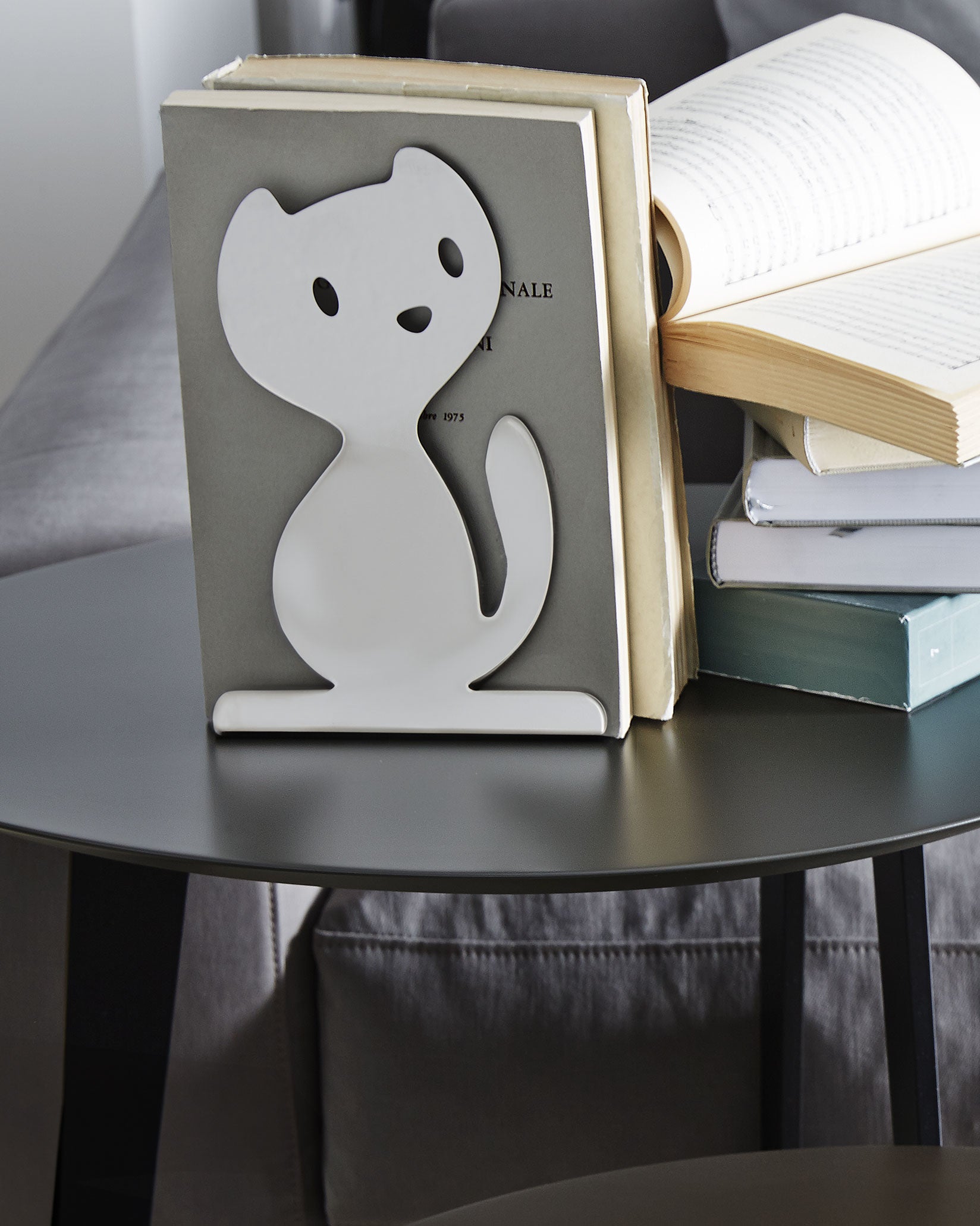 Vigo - Bookstand by Miriam Mirri | Alessi