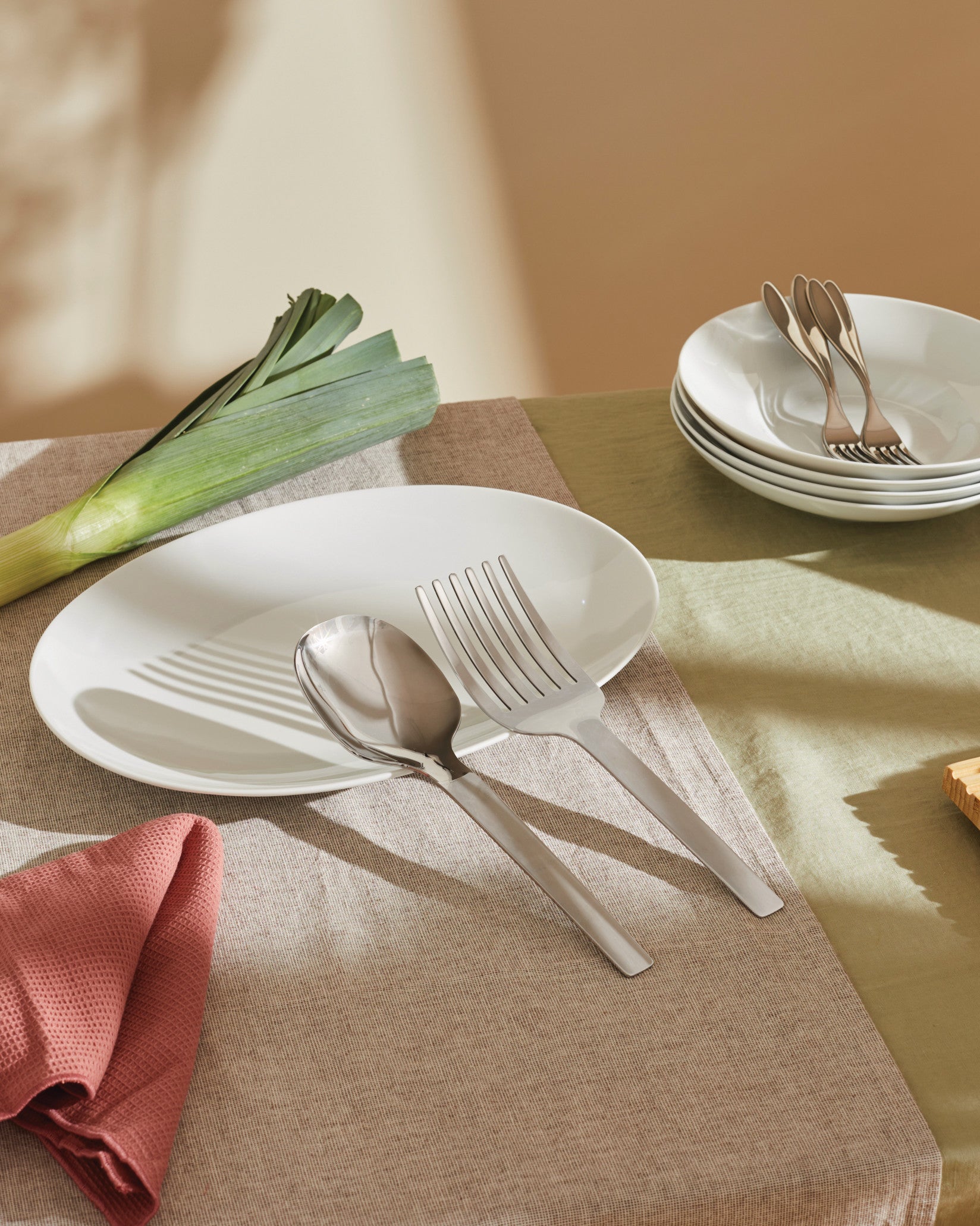 サービング　スプーン　フォーク　アレッシィ　TIBIDABO　ALESSI Tibidabo: Rice and vegetable spoon By Kristiina Lassus | Alessi