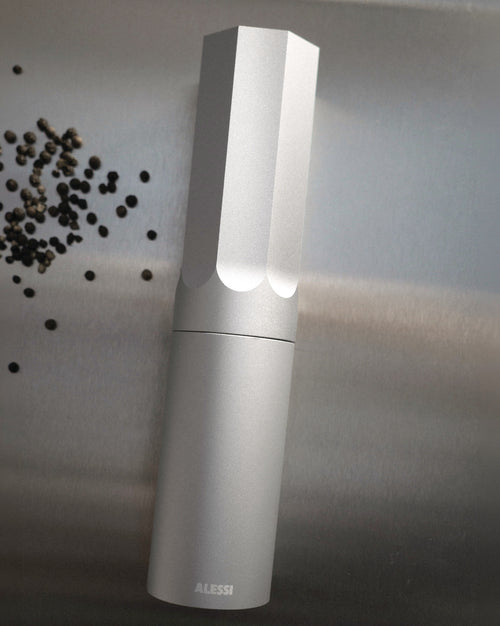 KG01 red Salt, pepper and spice grinder Alessi 1