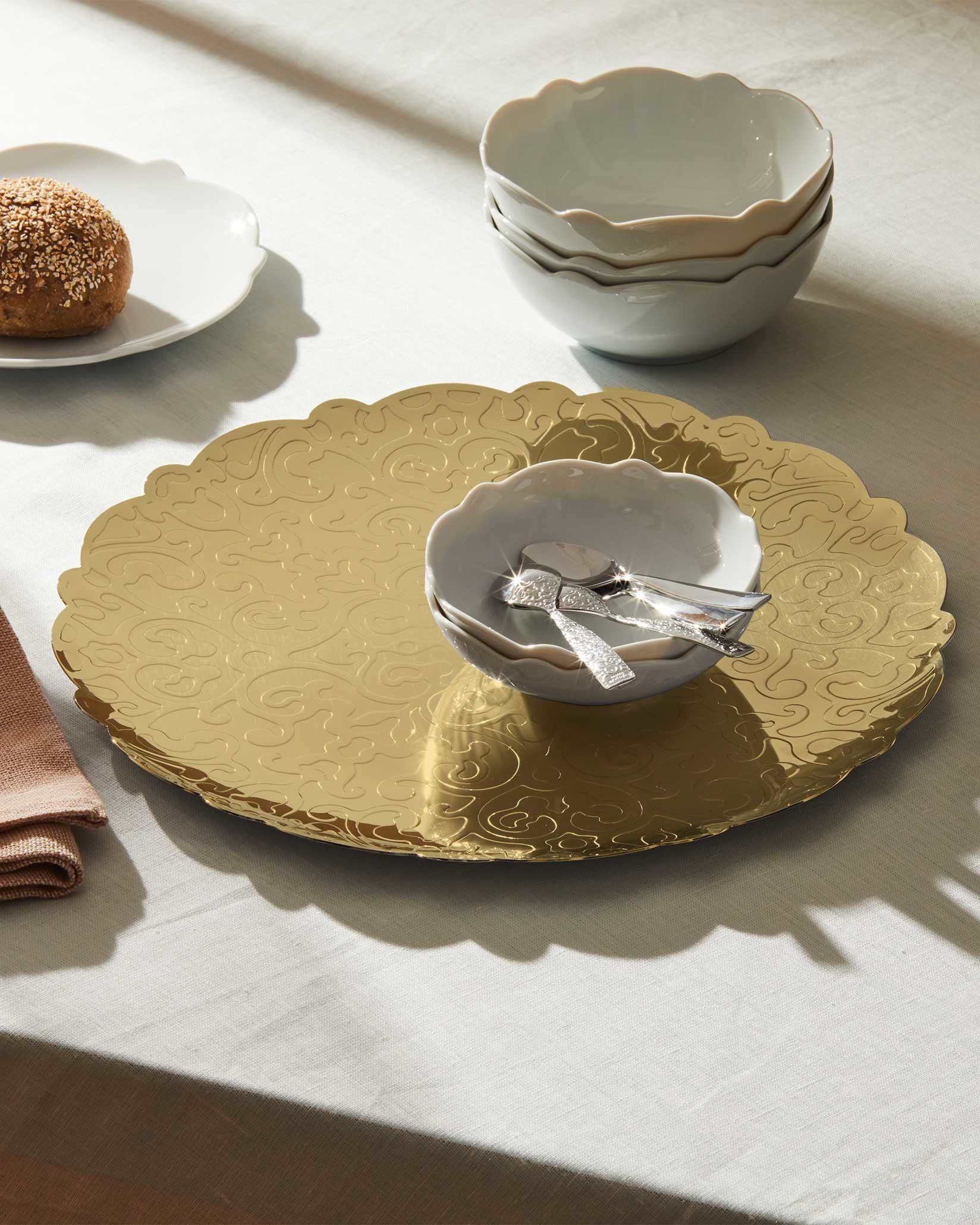 Dressed Round tray - Thumbnail 2