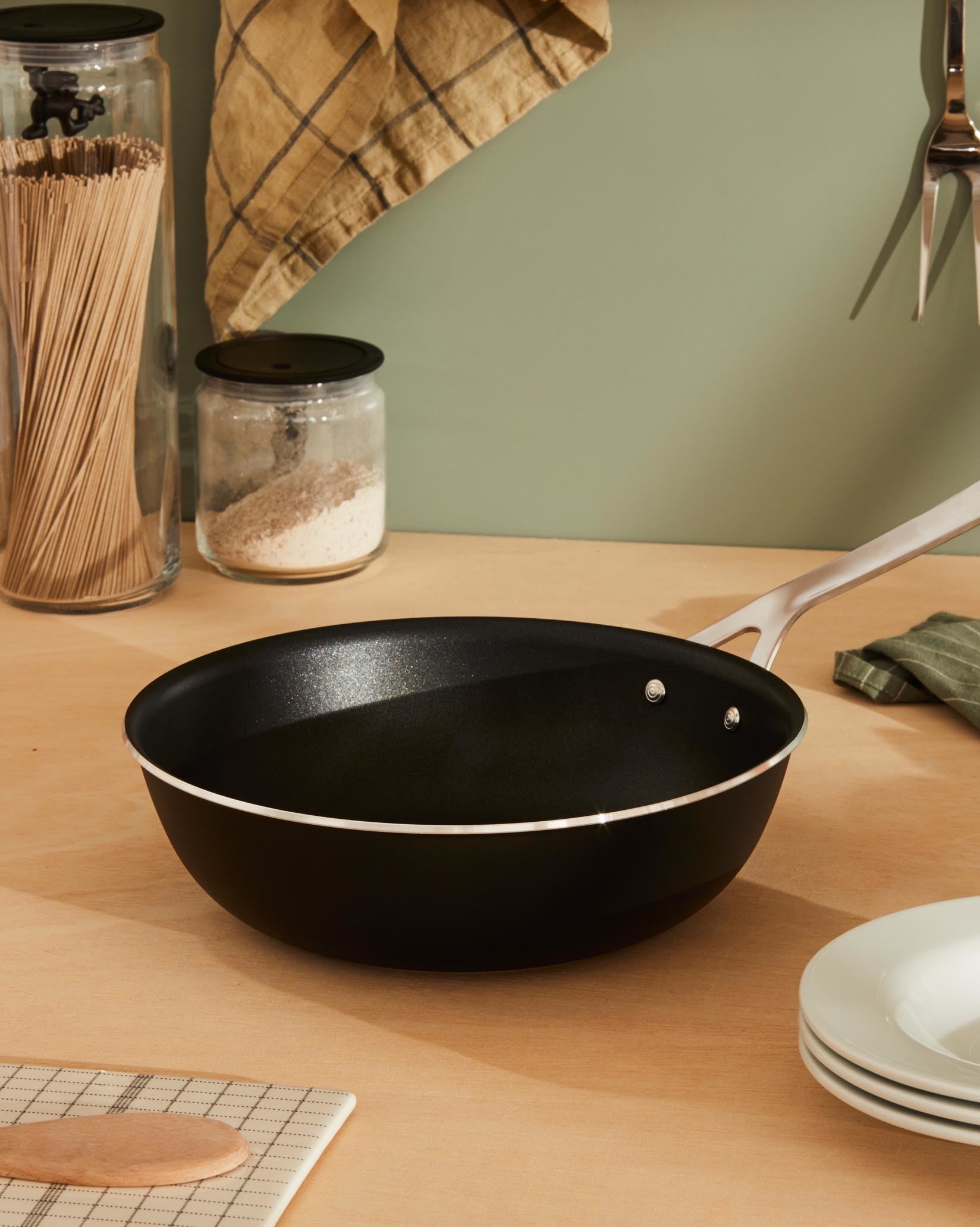 Pots&Pans: Deep Frying Pan By Jasper Morrison | Alessi