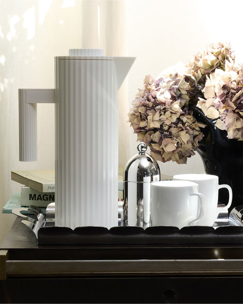 Plissé black Thermo insulated jug Alessi 1