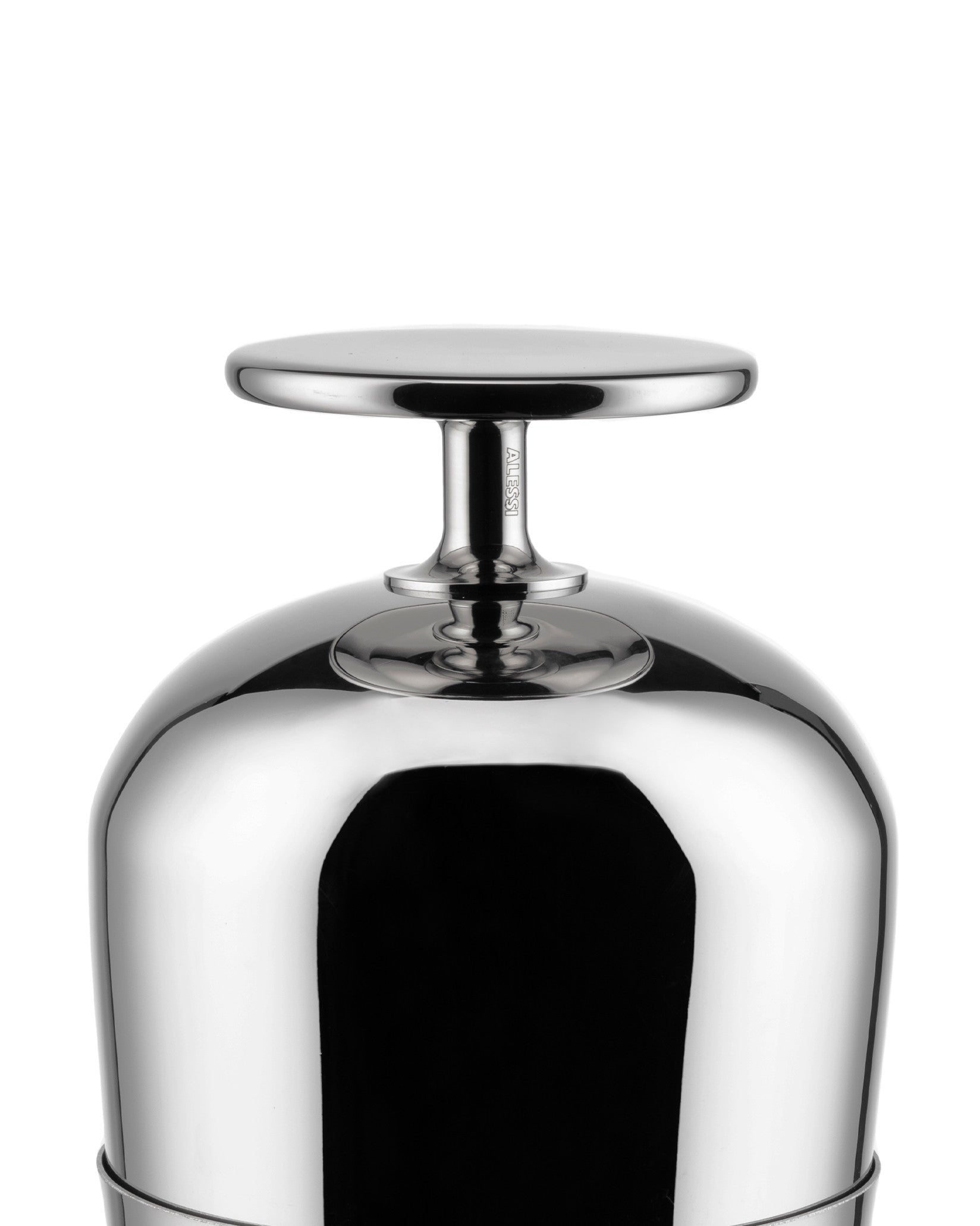 The tending box Default Title “Parisienne” cocktail shaker in 18/10 stainless steel. Alessi 3