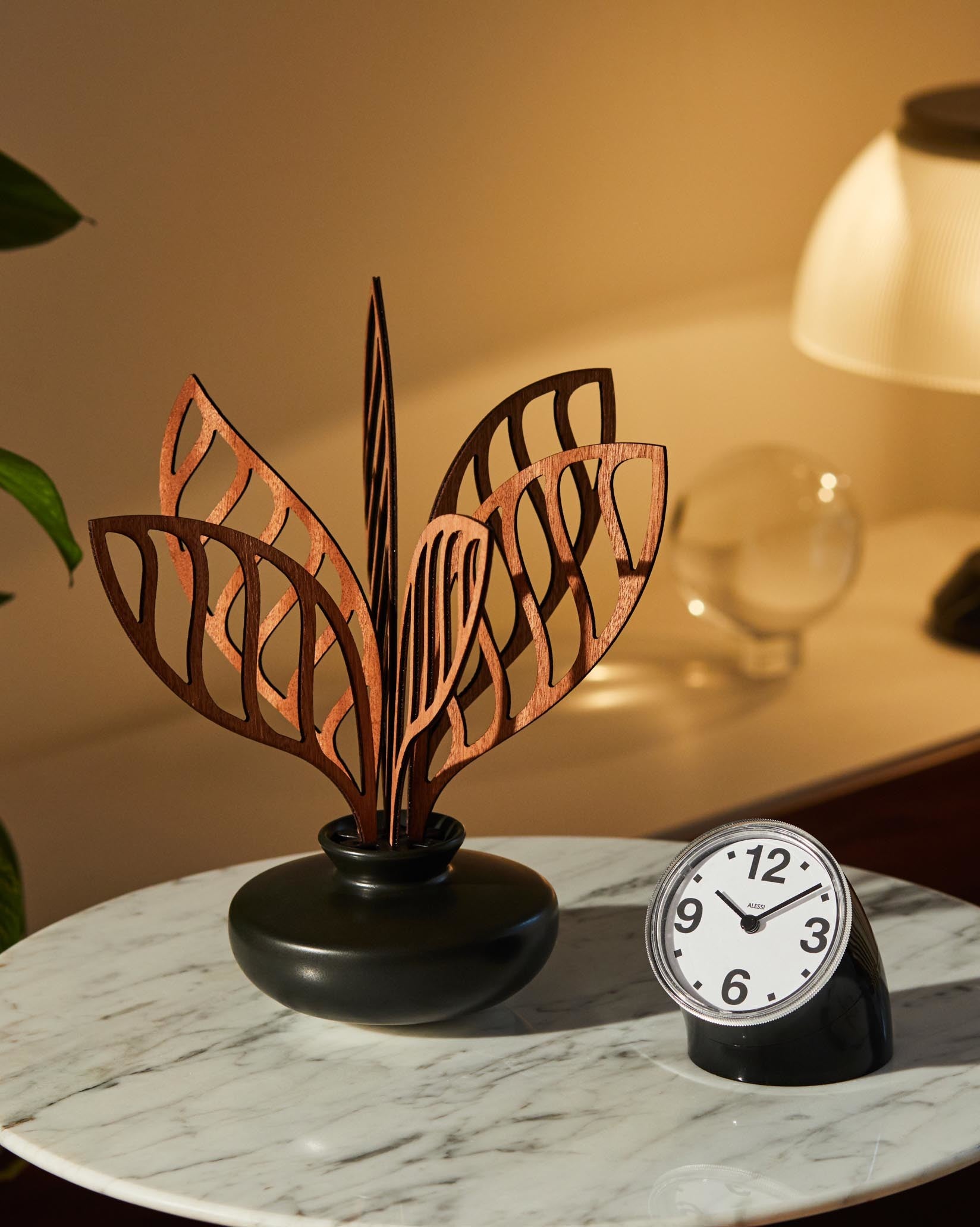 The Five Seasons: Fragrance diffuser leaves Shhh | Alessi