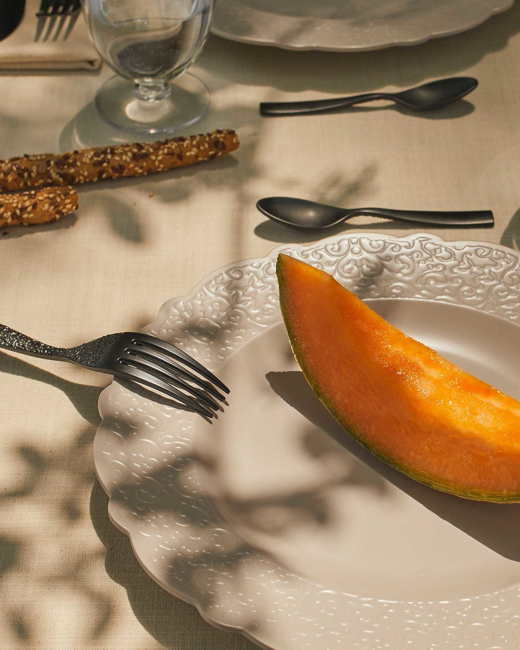 Wicker Picnic Set Dressed En Plein Air Alessi USA Inc